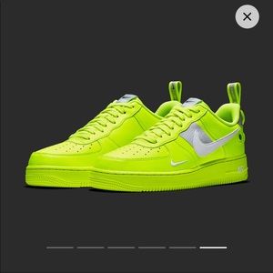 Nike Air Force 01 “VOLT”  💚✅